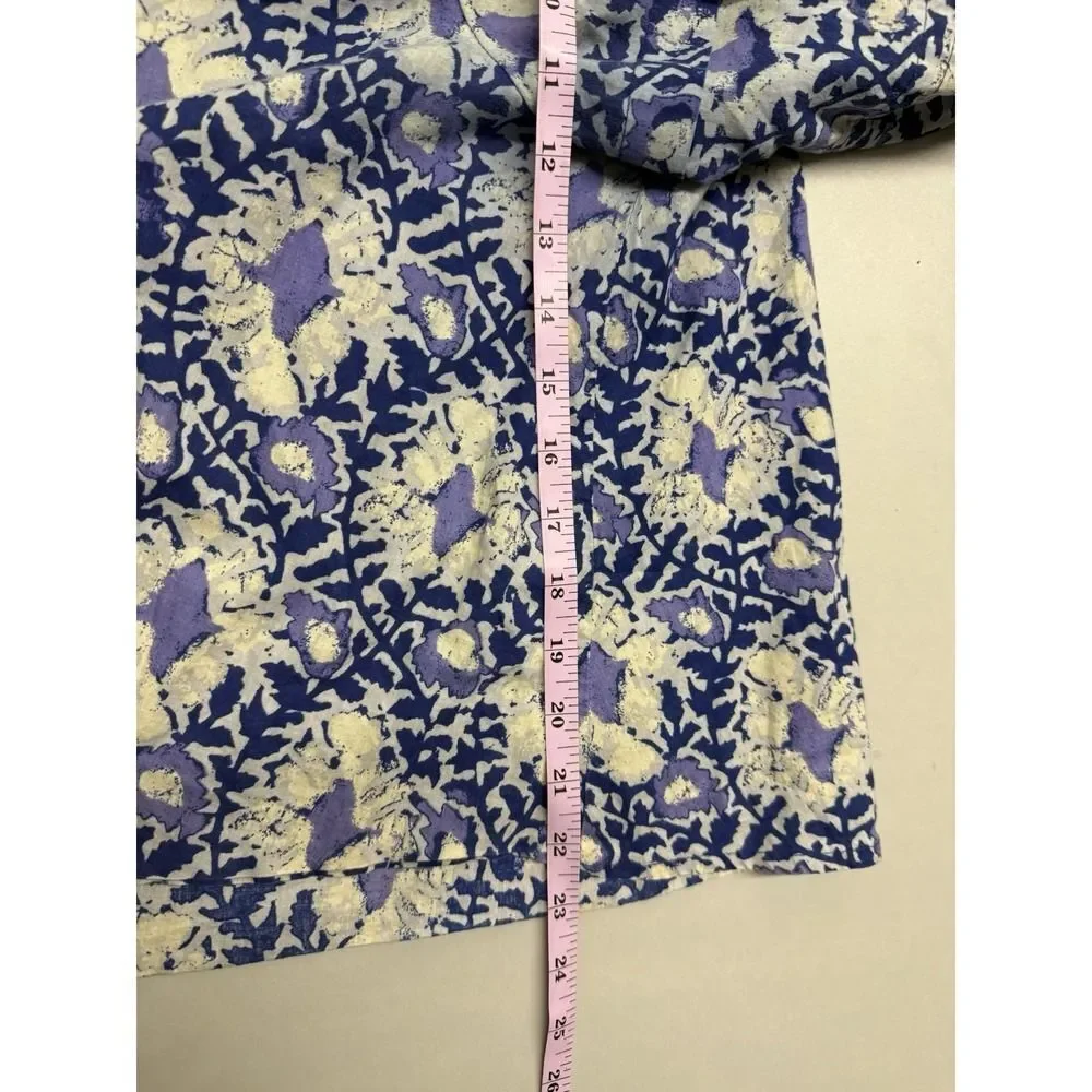 Free People Willow Printed Blouse. Blue. Smock neck.Short puff sleeves. Sz M